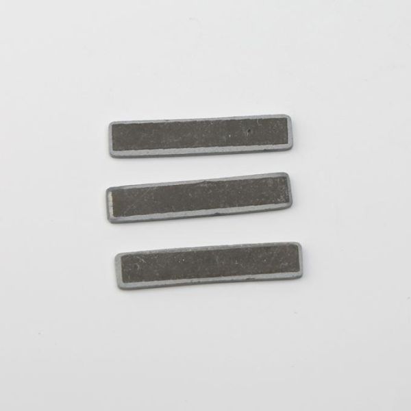 3.7V to 265V Ceramic PTC Heating Element with Self-Heating and Rectangle Shape for Beauty and Hairdressing Industry