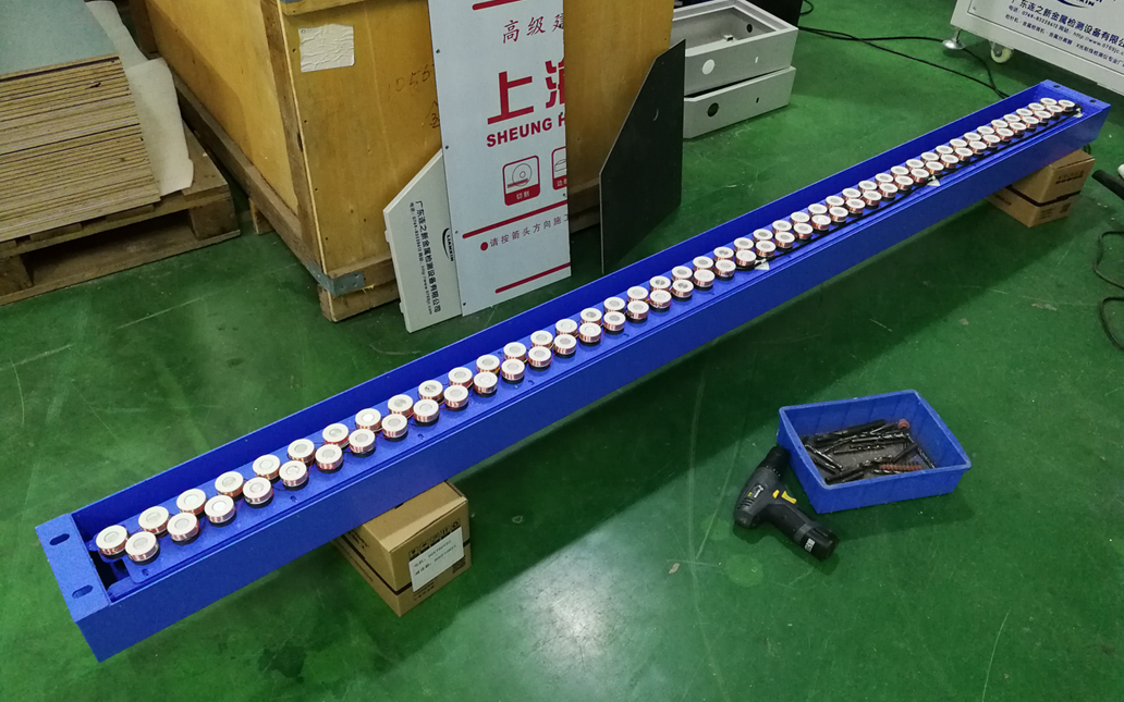 Textile / Pillow Needle Metal Detector Machine PLC Control 220V 50hz