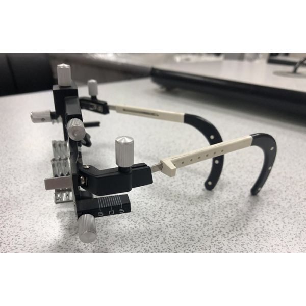 Optical Universal Trial Frame Temple Length 98 - 135mm Fully Adjustable Design