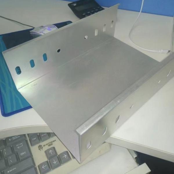 Pre Galvanized Surface Finish Aluminum Cable Tray For Lightweight And Versatile Applications