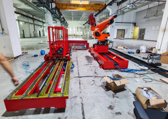 FullyAutomatic KUKAKR300 R2700-2 6Axis RoboticArm Brick Palletizing Application with Metal Suction Cup for Construction Industry
