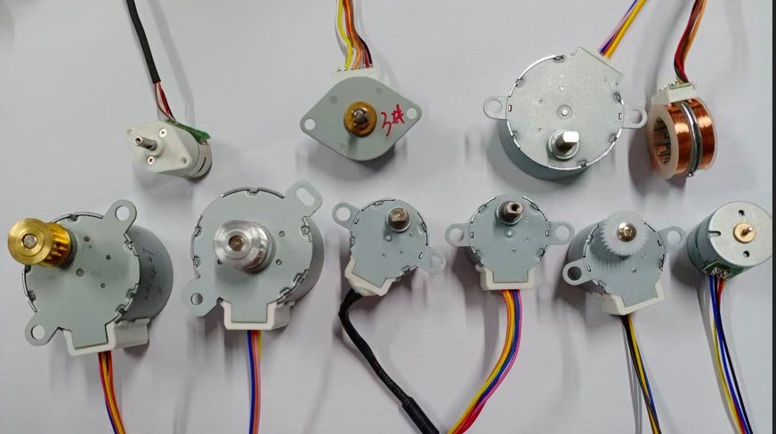 12V DC 24BYJ48 Micro Stepper Motor with Anti-Interference and Customizable Parameters