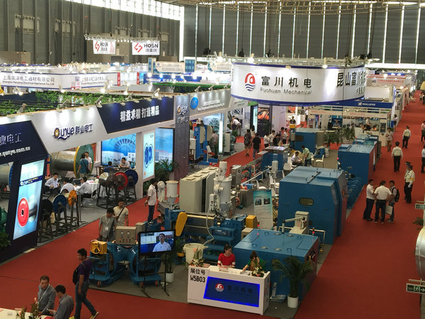 15Kw Plastic Insulating Wire Extruder Machine Screw Dia 60mm With Double Layer Cooling Device