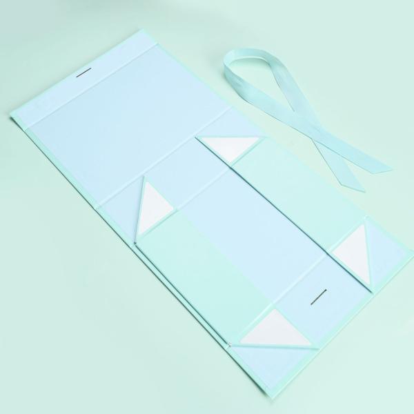 Customized Elegant Magnetic Folding Cardboard Rigid Box Makeup Box With Ribbon
