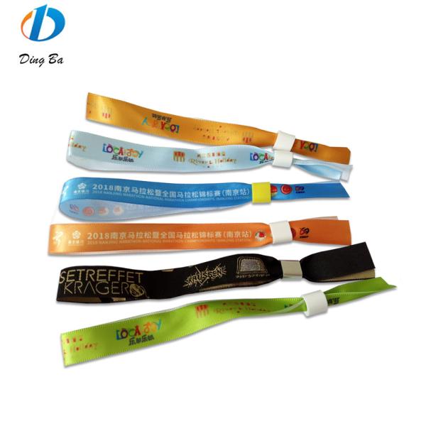 Custom Logo Lanyards Polyester Material for Office Occasions