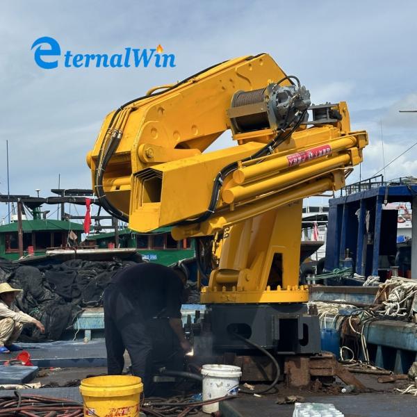 Durable Construction Deck Crane With Fully Automated Safety System And Lifting Height Up To 20 M