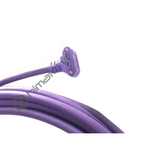 A Male to Micro B Male Thumbscrew Locking USB3 Vision Cable 5M