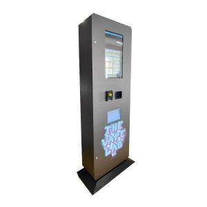 Quality 32 Inch Touch Screen Vending Machine With Nayax Card Reader Age Checker for sale