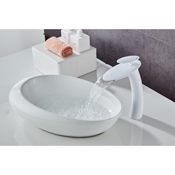 OEM Varnish Sprayed Single Hole Waterfall Tap Faucet