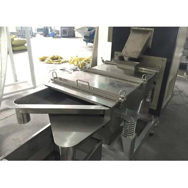 High Capacity Vibrating Sieve Machine Vibrating Screen Equipment Max Output 750kg/H 1250*510*660mm
