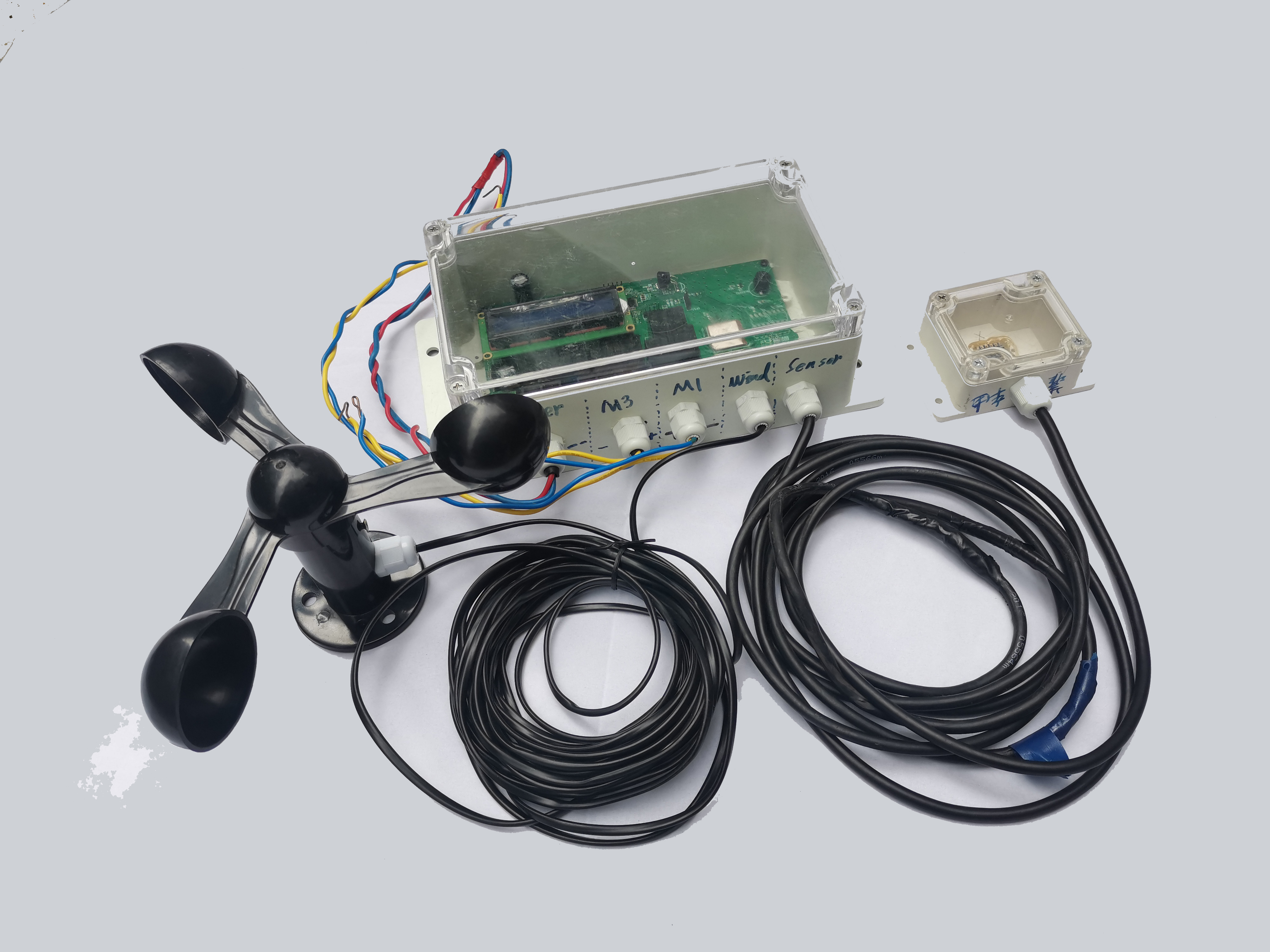 ASTRO-D2 Solar Tracker Dual Axis DC24V GPS Dual Axis Solar Tracking System