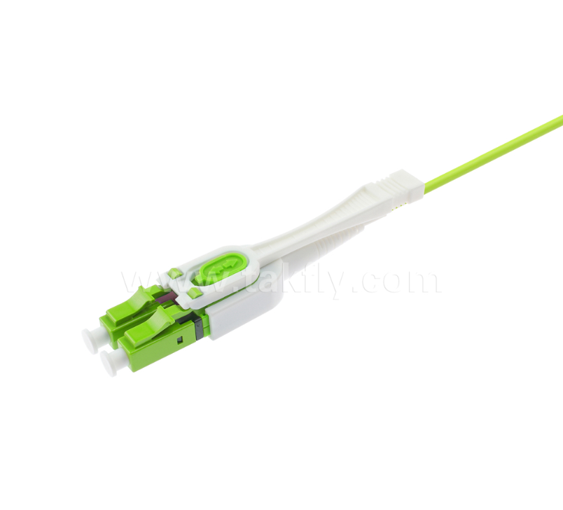 Future-Ready MPO/MTP-LC OM5 Breakout Cable – SWDM-Optimized, High-Density Cabling for 400G Hyperscale Data Centers