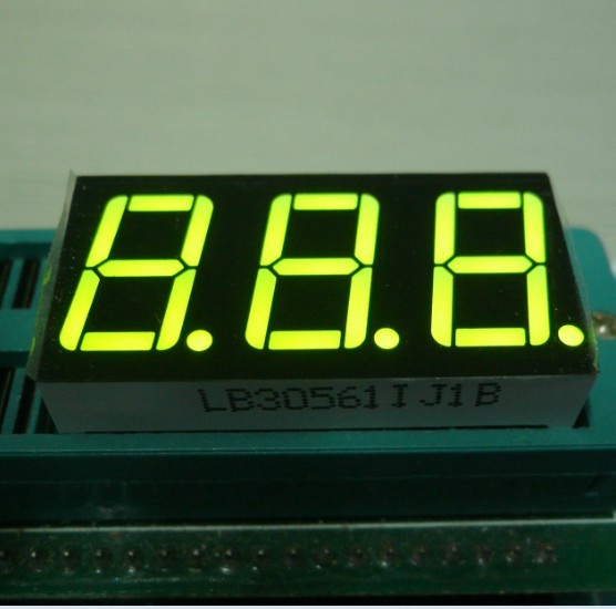14.2mm(0.56") White 3 Digit 7 Segment LED Display for digital Temperature /Humidity indicators