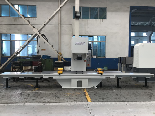 Ball Screw / Round Bar Straightening Press Machine 80T 4m Workpiece