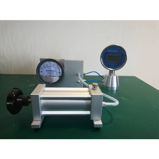 Micro Differential Pressure Gauge Calibrator Hose plug Connection