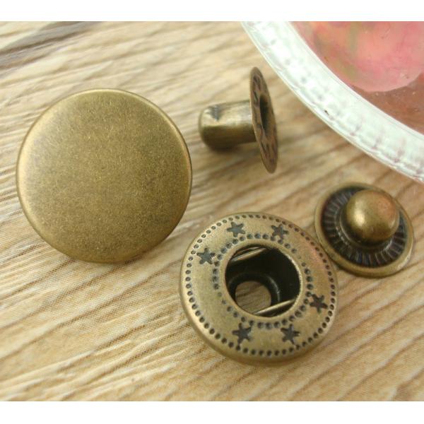 Wholesale metal sewing button custom logo brass buttons