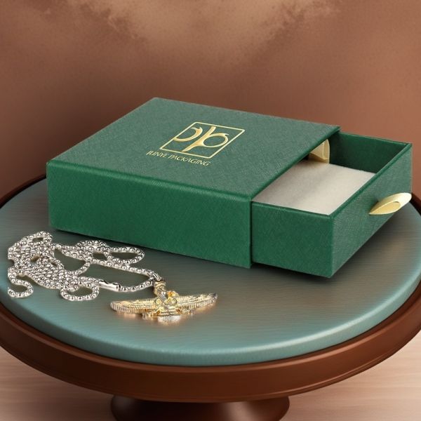 Customised Paper Gift Box Luxury UV Protection Pull Out Gift Box With Lined