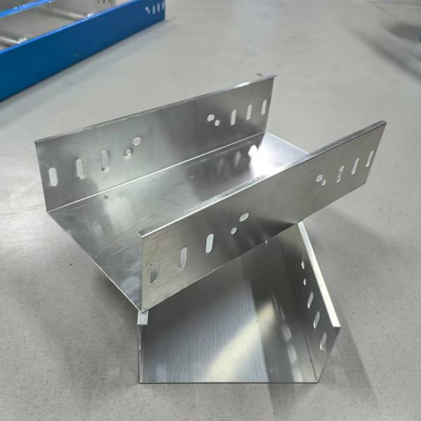 Aluminium Conductive Cable Tray Trough 100x50 Solid Bottom ODM