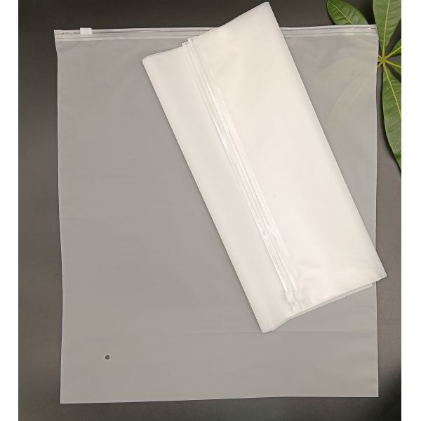 Reusable Versatile Durable CPE Zipper Bag Secure Seal For Clothes And Small Items