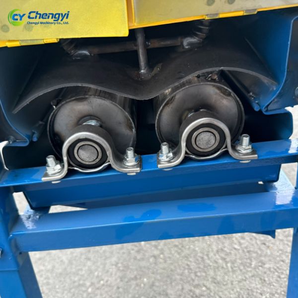 Close-up view of Double Roller Corn Sheller Machine components