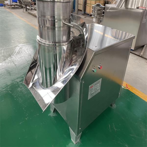 Extruding Rotating Granulating Machine Mill Feed Processing 400kg / H