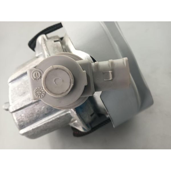 One stop shopping engine mount 3W0199384 for Bentley