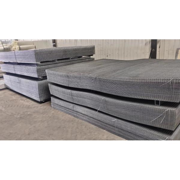 Customized Size Hot Galvanized Iron Roll Welded Wire Mesh for Farm
