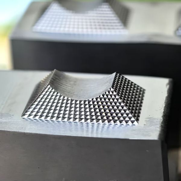 Nickel Alloy Electroplated Precision Mold Cavity And Core (Customizable) For Automotive Reflector Arrays With Mirror Polishing Process