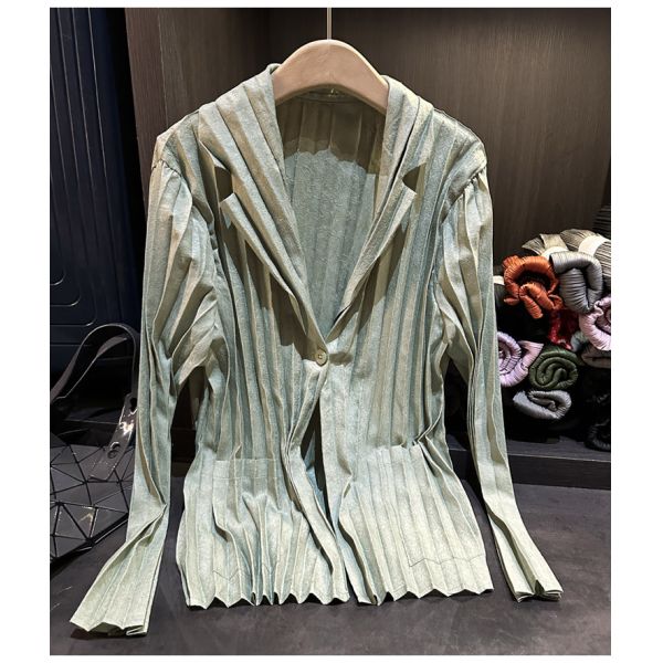 High-end Korean Style Pleated Solid Color Single Button Breathable Blazer Elegant Casual Lazy Atmosphere Slimming Cardigan for