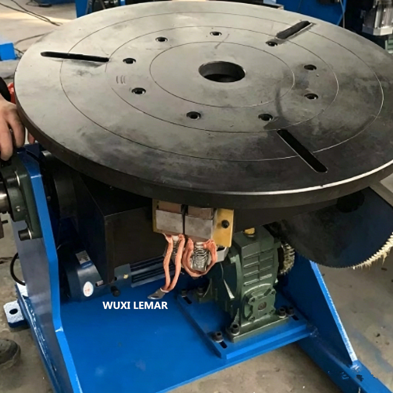 Heavy Duty 2T Welding Tilting Positioner Automatic Welding Auxiliary Equipment