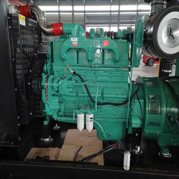 Smartgen Controller 900 Kw Cummins Generator Set With Water Cooling System
