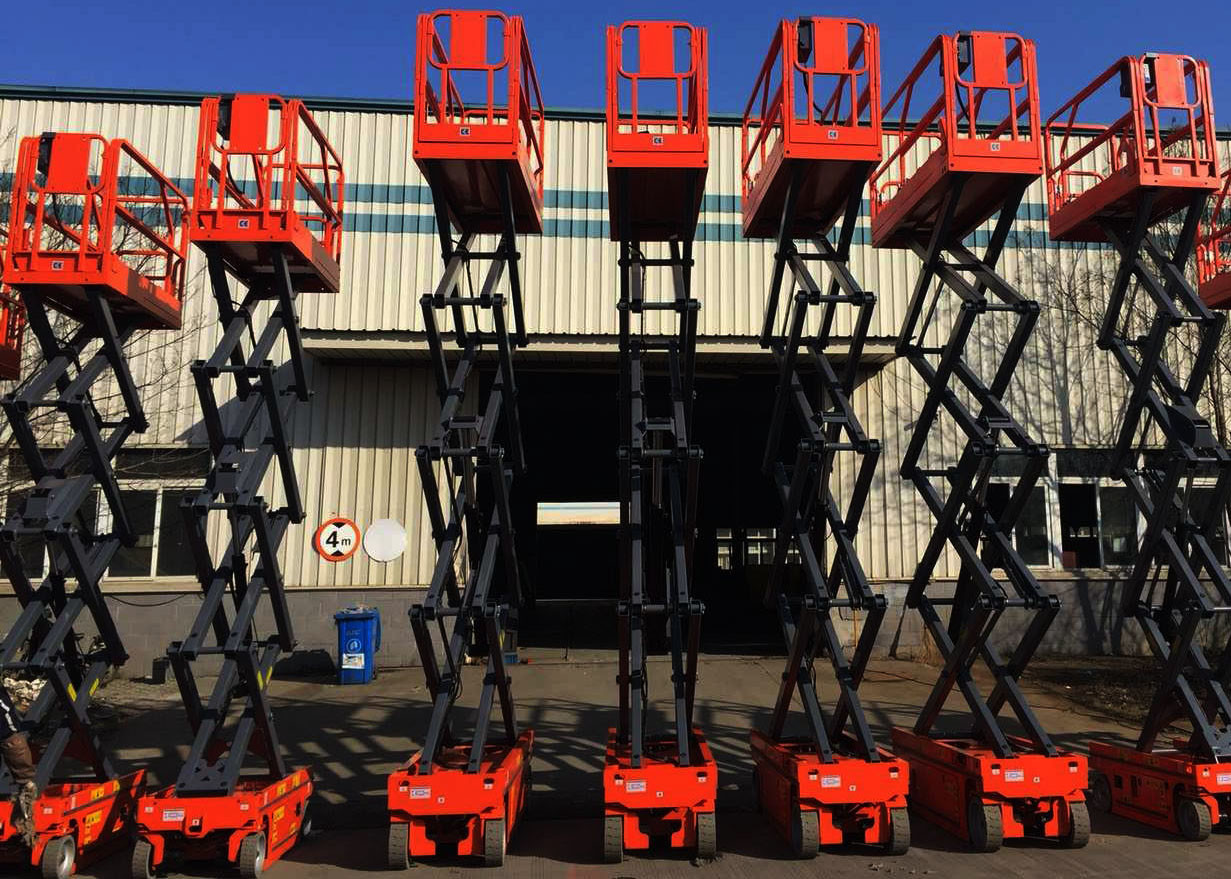 Quality Self Propelled Small Scissor Lift With Extendable Platform for sale