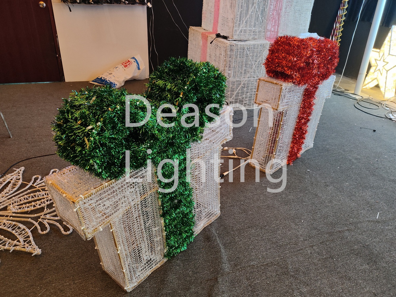 Lighted christmas gift boxes