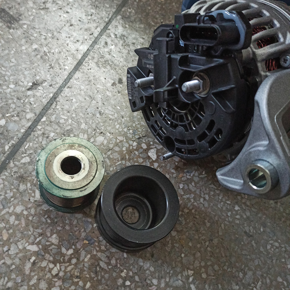 24V Engine Alternator 17204355 for EC210D EC210B