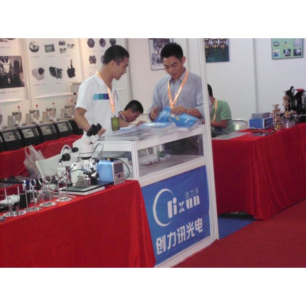 Pneumatic Ribbon Buffer Fiber Optic Thermal Stripping Machine with 0.65~0.8MPa Pressure and 75W Power for Optical Fiber Communication