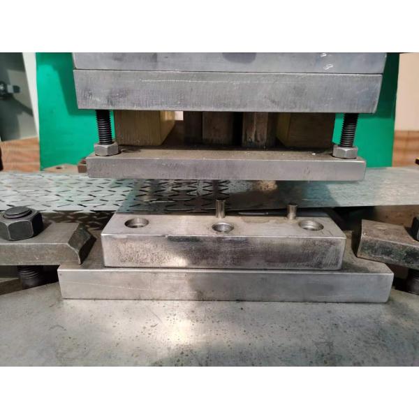 1.1kw Prison Defence 2000mm Razor Barbed Wire Machine