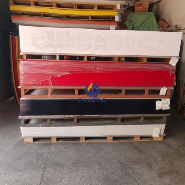 Palletized acrylic sheets ready for shipment