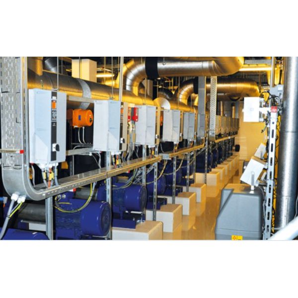 For VLT5000 Series Vector Control Three Phase AC Motor Compressor Frequency Inverter VFD Variable Frequency Driver Multi-IP