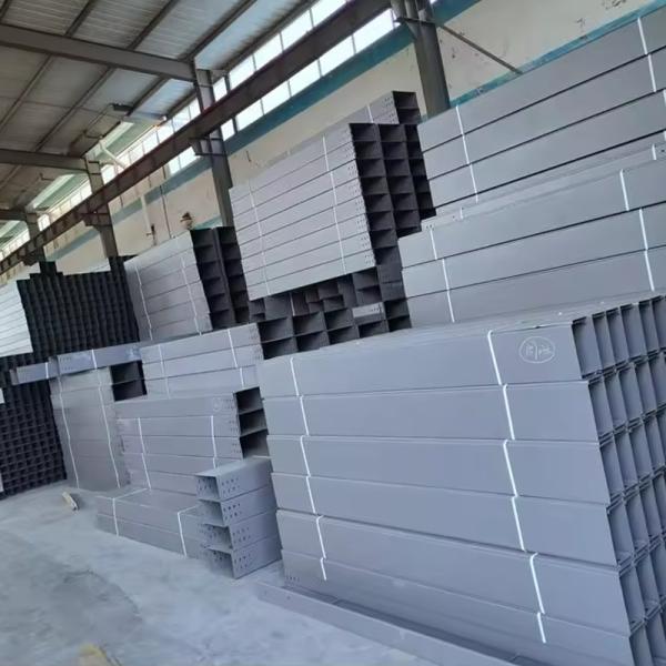 Galvanized Finish Trough Cable Trays Rectangular Simple and Hassle-free Installation
