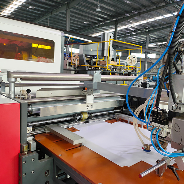 New Design High Accuracy ±0.05 Intelligent Automatic Rigid Box Making Line With Stable Speed 20-25pcs/min