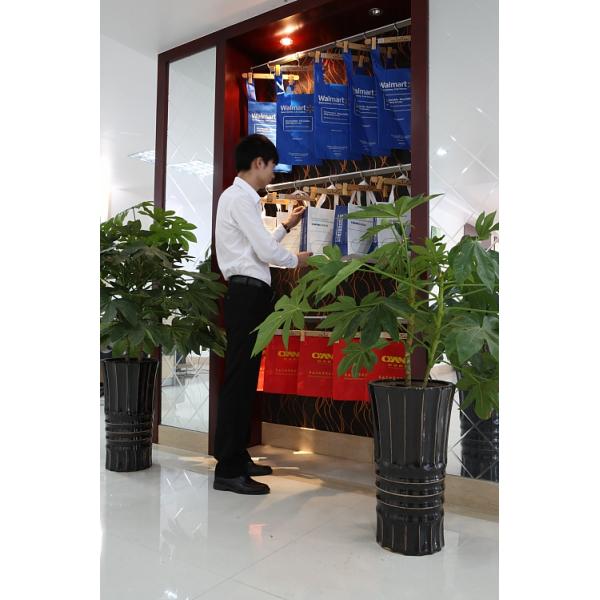 Auto Handle Adjust Non Woven Box Bag Making Machine / Production Speed 40 - 100pcs/Min
