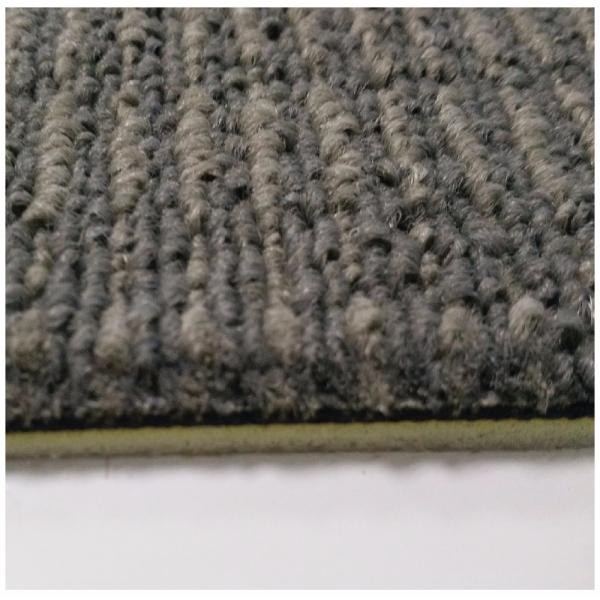 Colored Modern Home Carpet 50x50cm Loop Pile Pattern Anti - Slip Feature
