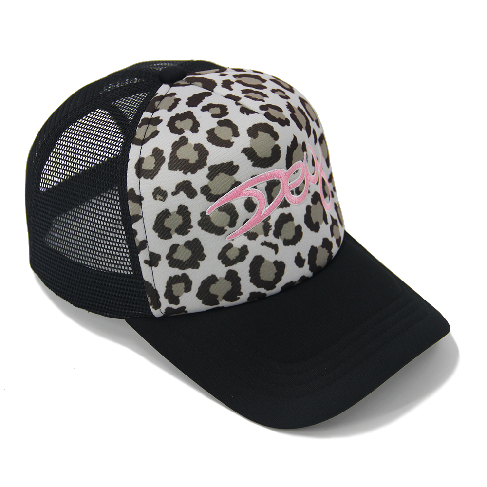 Curved Brim Foam Mesh 5 Panel Trucker Cap Embroidery Leopard Print Pattern Gorras