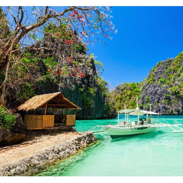 Customized Waterproof Thatch Roofing Material for Beach Synthetic and Customized Size