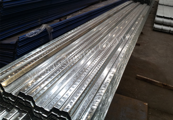 Steel floor deck