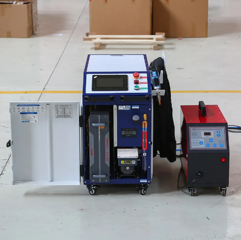 3000w Handheld Laser Welding Machine Water Cooled For Metal