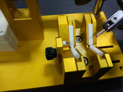 CMM Roundness Measurement System with Integrated Automatic Rotation Mechanism