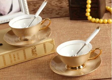 Titanium Nitride Coating Equipment on Porcelain，Ceramic Gold Ion Plating Machine