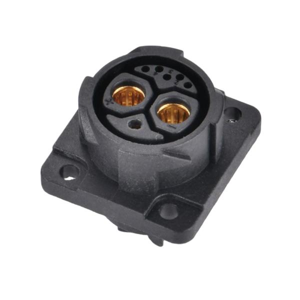 High-Power Portable Connector