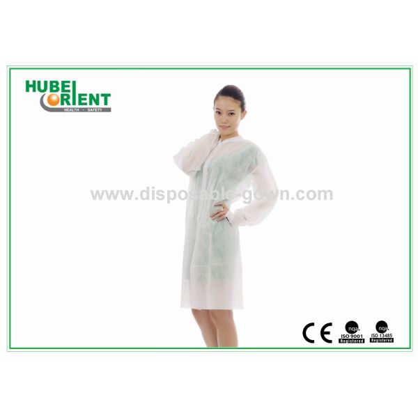 Knitted Collar Protective Disposable Lab Coats Small Splash Proof With Snaps Closure